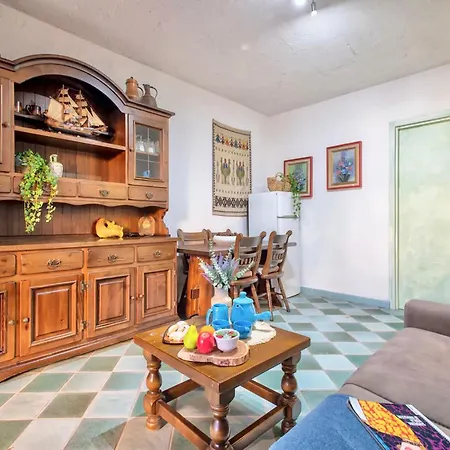 5 Beds With Fenced Garden In Marinella Just 300 Mt From The Sea *