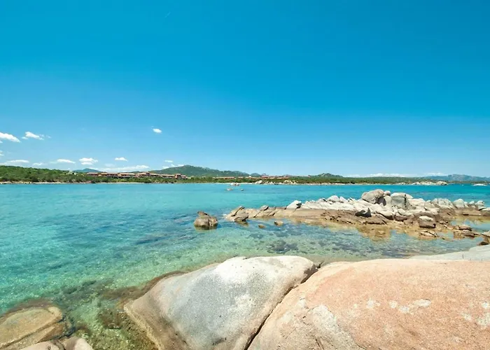 5 Beds With Fenced Garden In Marinella Just 300 Mt From The Sea Apartment Golfo Aranci