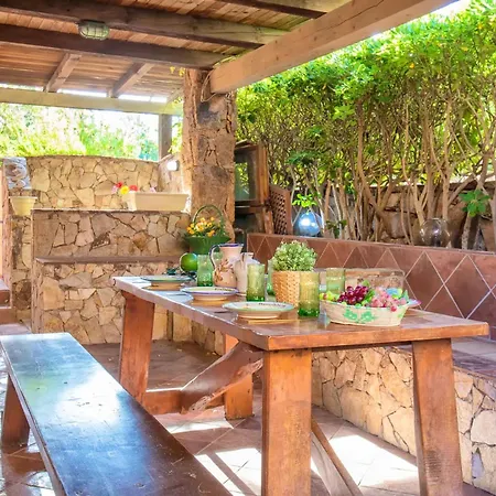 5 Beds With Fenced Garden In Marinella Just 300 Mt From The Sea Appartement Golfo Aranci