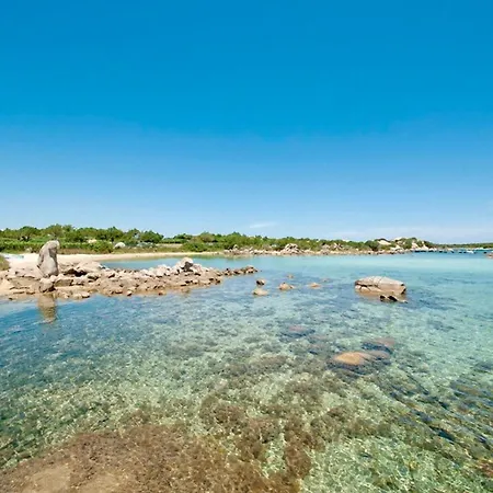 5 Beds With Fenced Garden In Marinella Just 300 Mt From The Sea Apartament Golfo Aranci